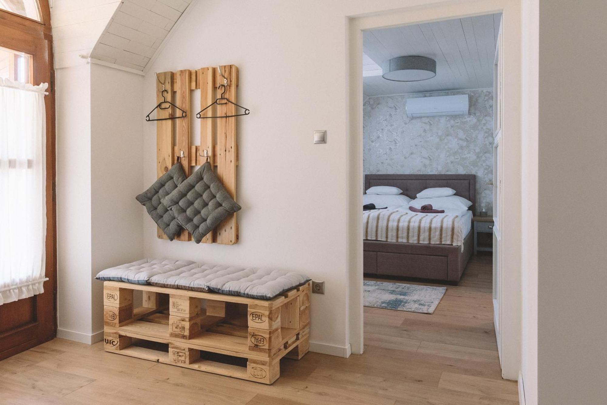 Panorama Apartmanhaz Badacsonytomaj Exteriör bild